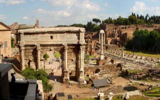 Róma nevezetességeinek ismertetése