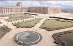 Gaya apa yang dibangun Versailles?